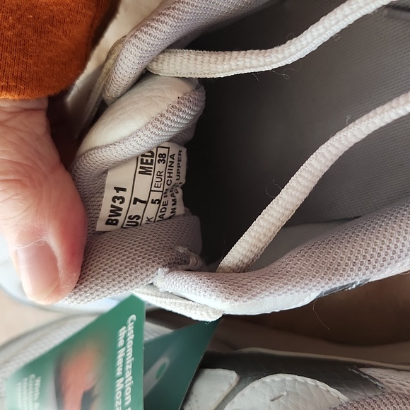 Aetrex  Walking Shoes. - Picture 7 of 11